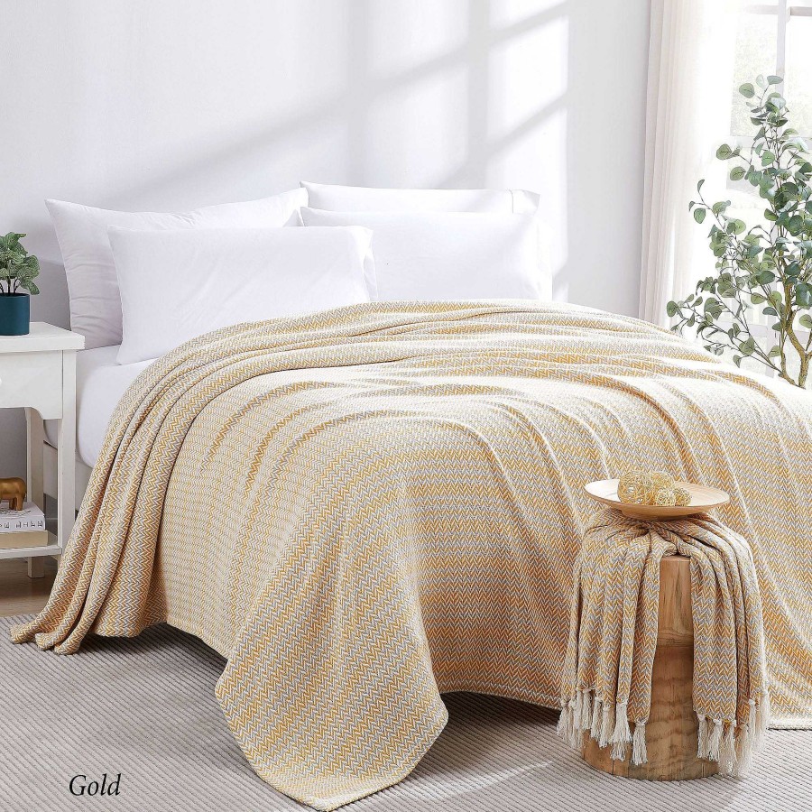 Bedding Touch of Class | Agadir Lightweight Woven Cotton Chevron Striped Blanket