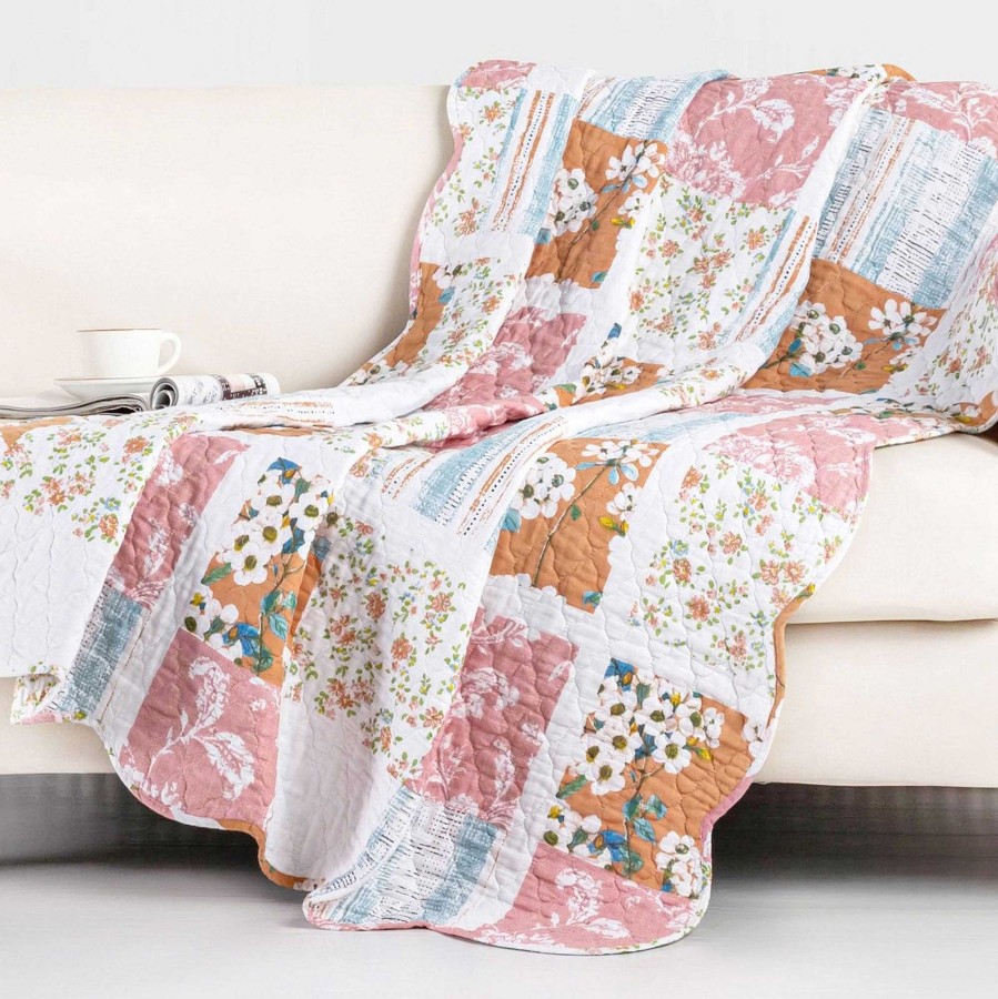 Bedding Touch of Class | Everly Reversible Quilted Floral Throw Blanket